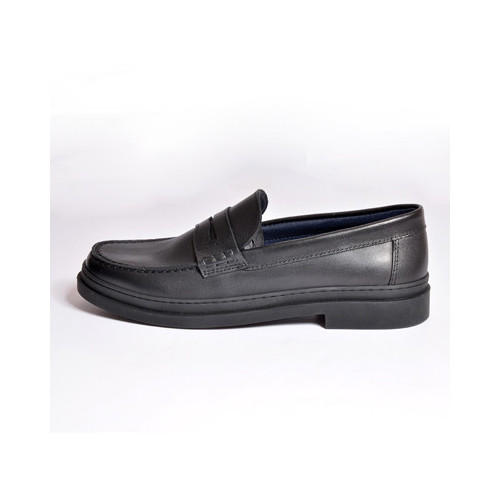 Zapato mocasín mate negro