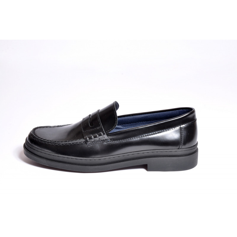 Zapato mocasin brillo negro
